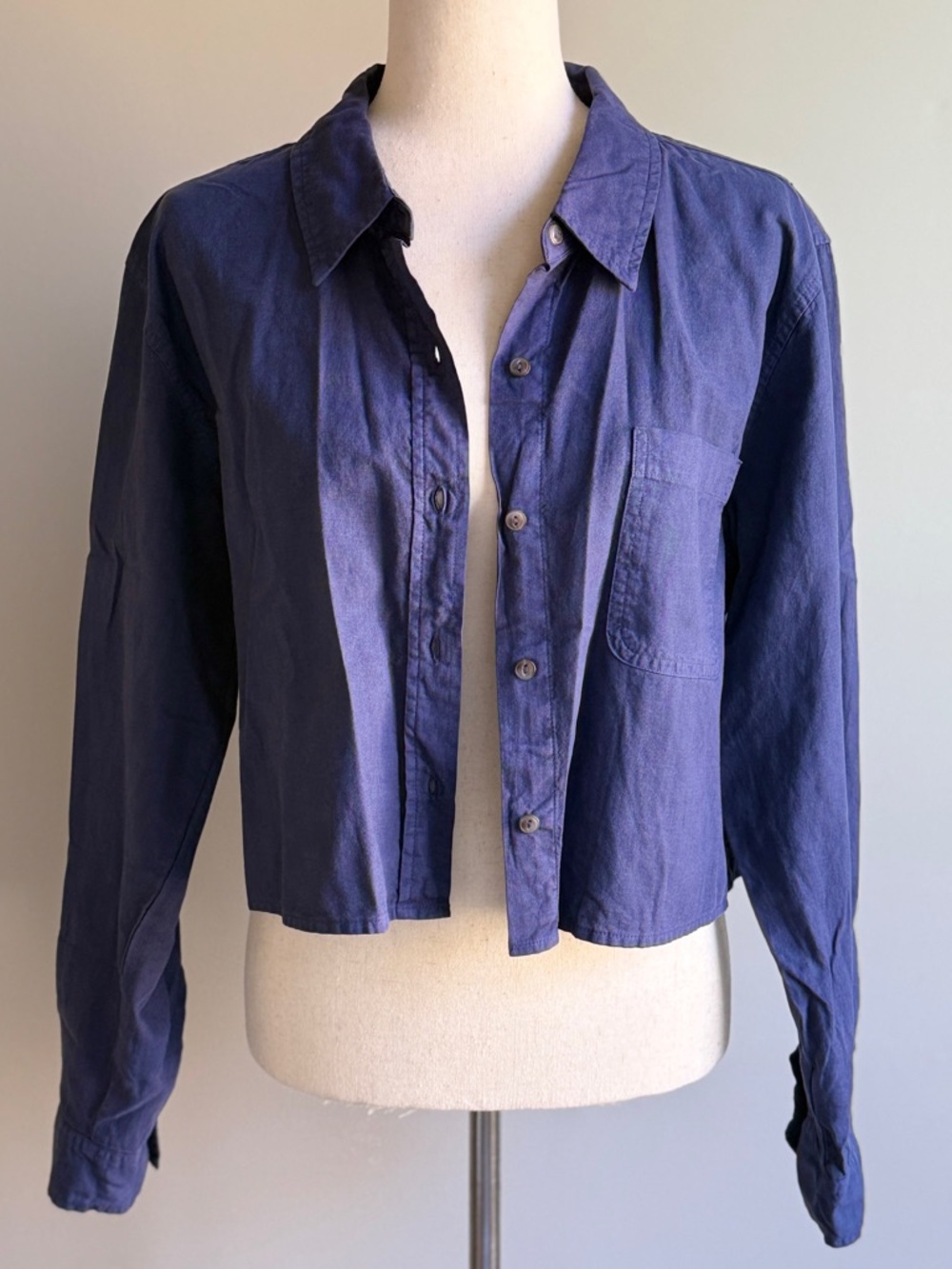 Universal Thread Navy Cropped Button-Down Shirt